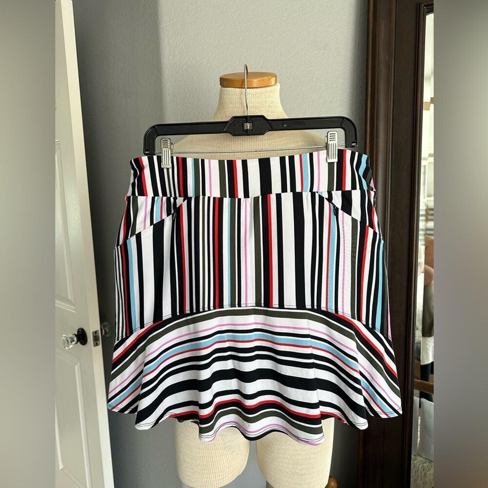 Tail striped skirt, size large - Picture 6 of 6